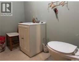 Kitchen - Welsh Acreage, Excelsior Rm No  166, SK S0H4J0 Photo 6
