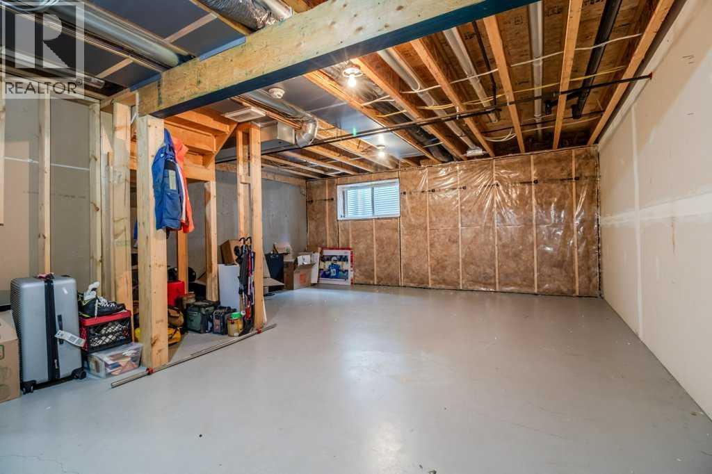 32 Reid Court - 24