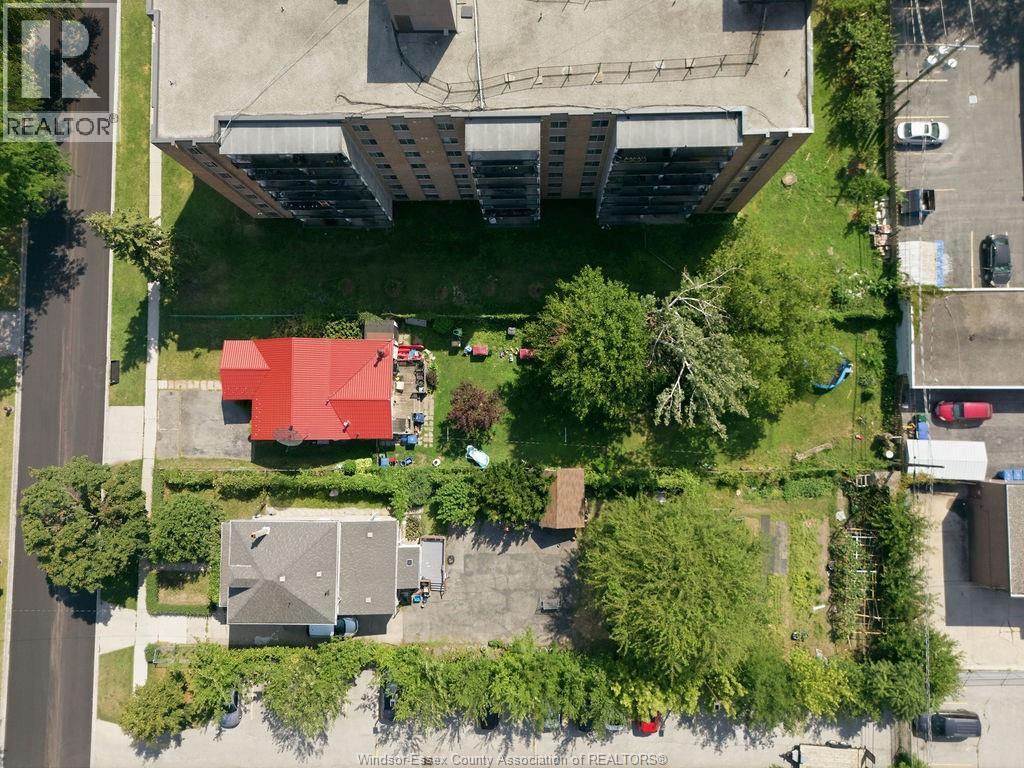 3426 PETER STREET - 18