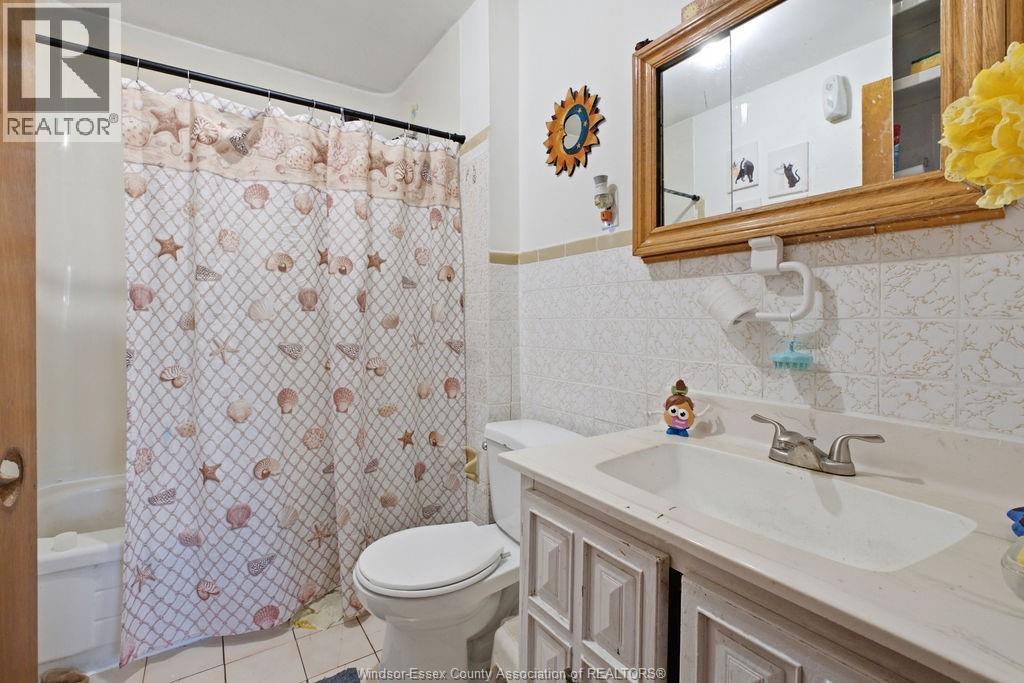 3426 PETER STREET - 6
