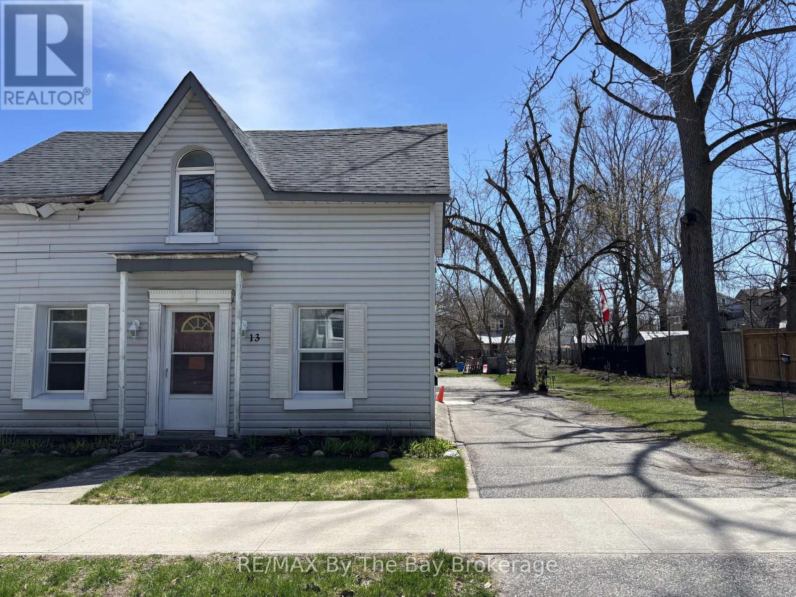 13 HENRY STREET - 13