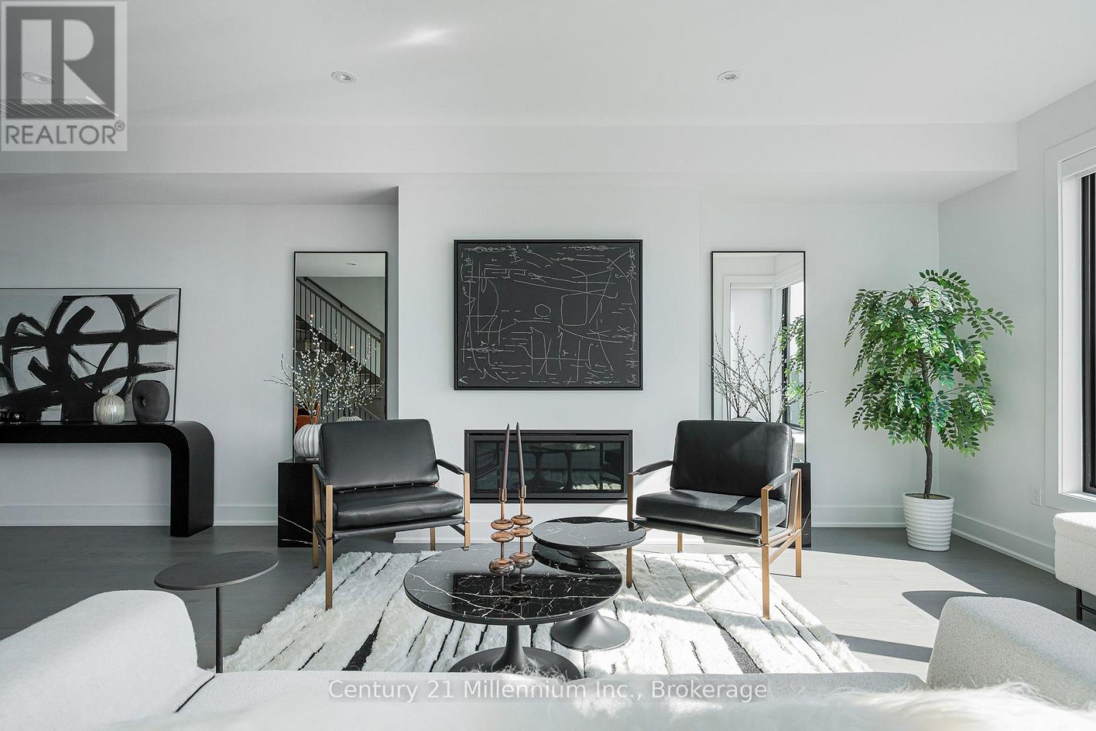 ## 22 117 SLADDEN COURT - 21