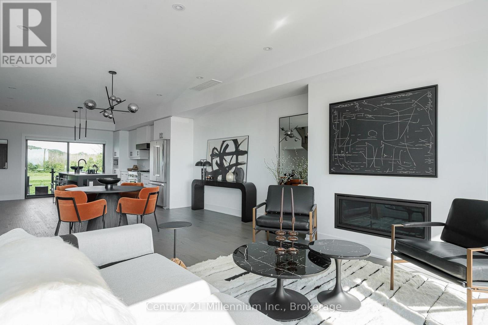 ## 22 117 SLADDEN COURT - Image 4