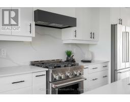 # 22 - 117 Sladden Court, Blue Mountains, ON N0H2P0 Photo 13