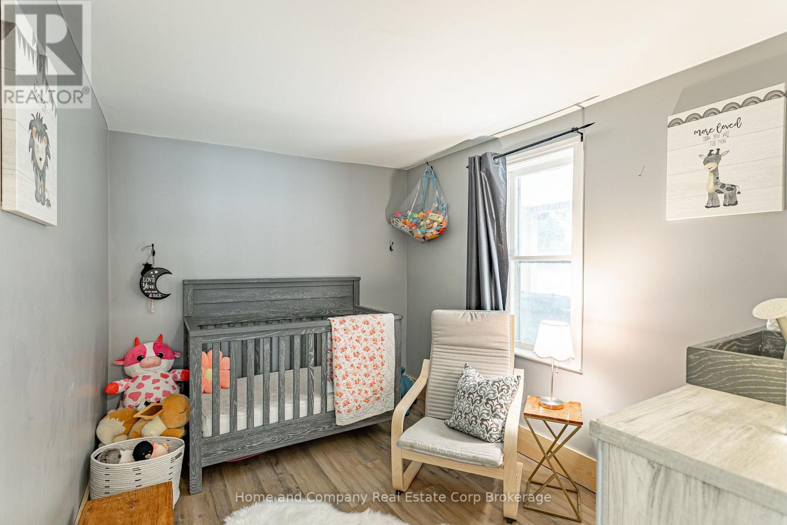 201 JOHN STREET - 14