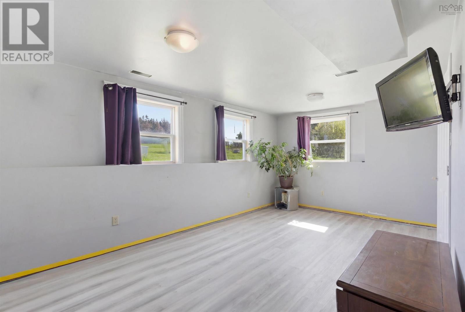 689 Old Greenfield Road - 24