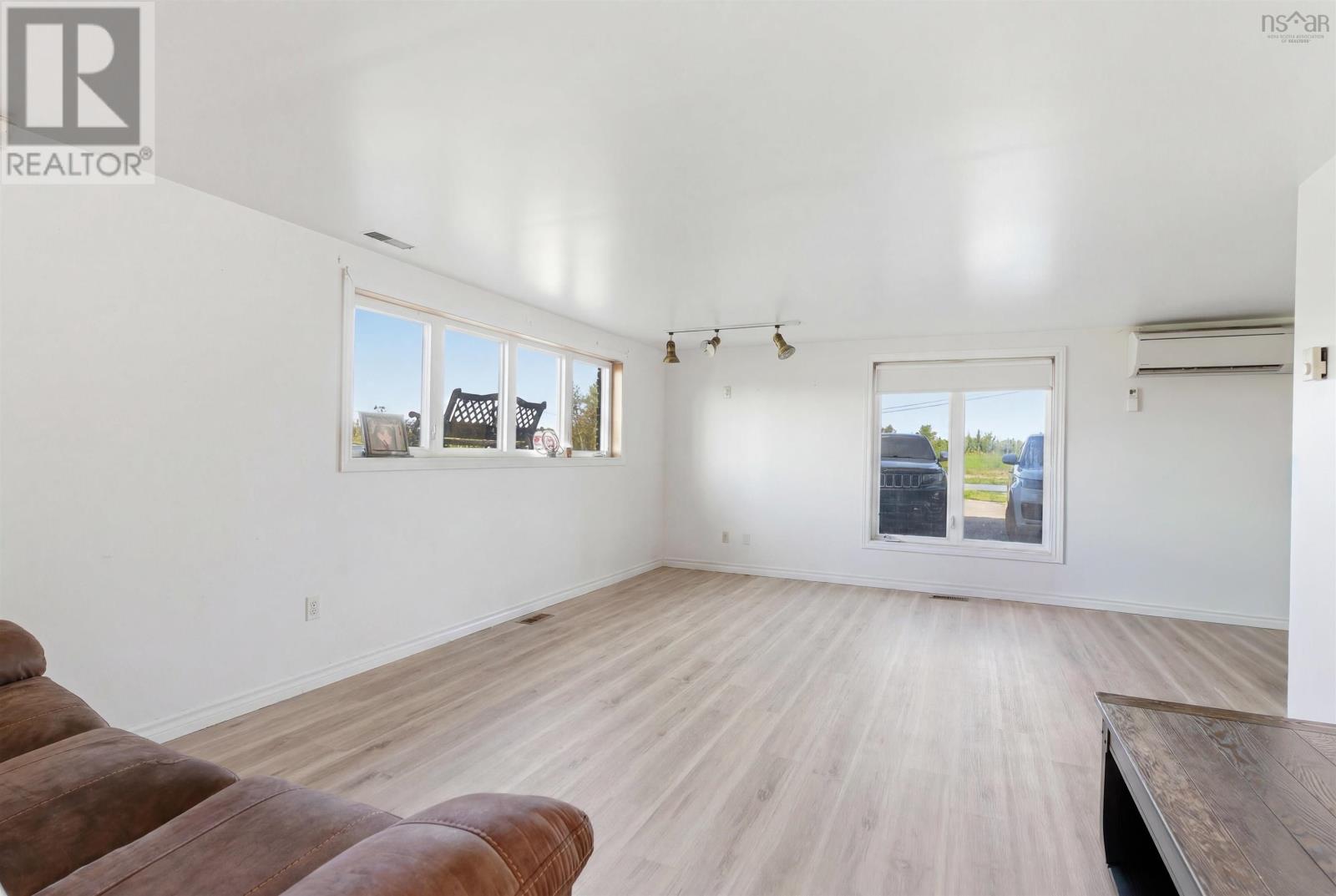 689 Old Greenfield Road - 28