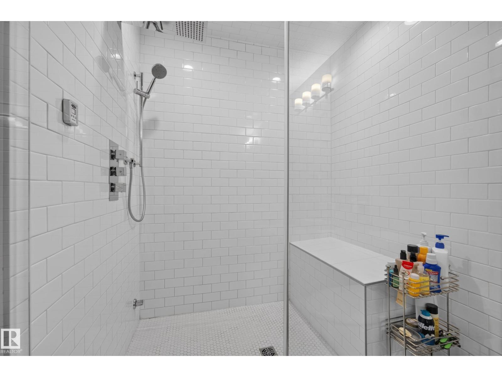 11018 122 ST NW - 28