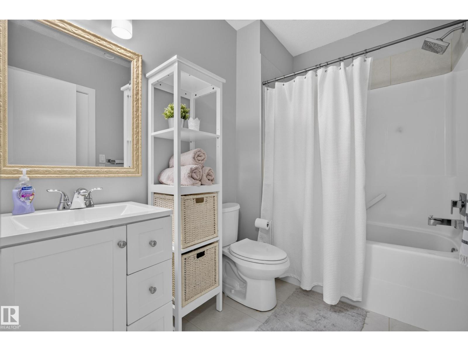 11018 122 ST NW - Image 44