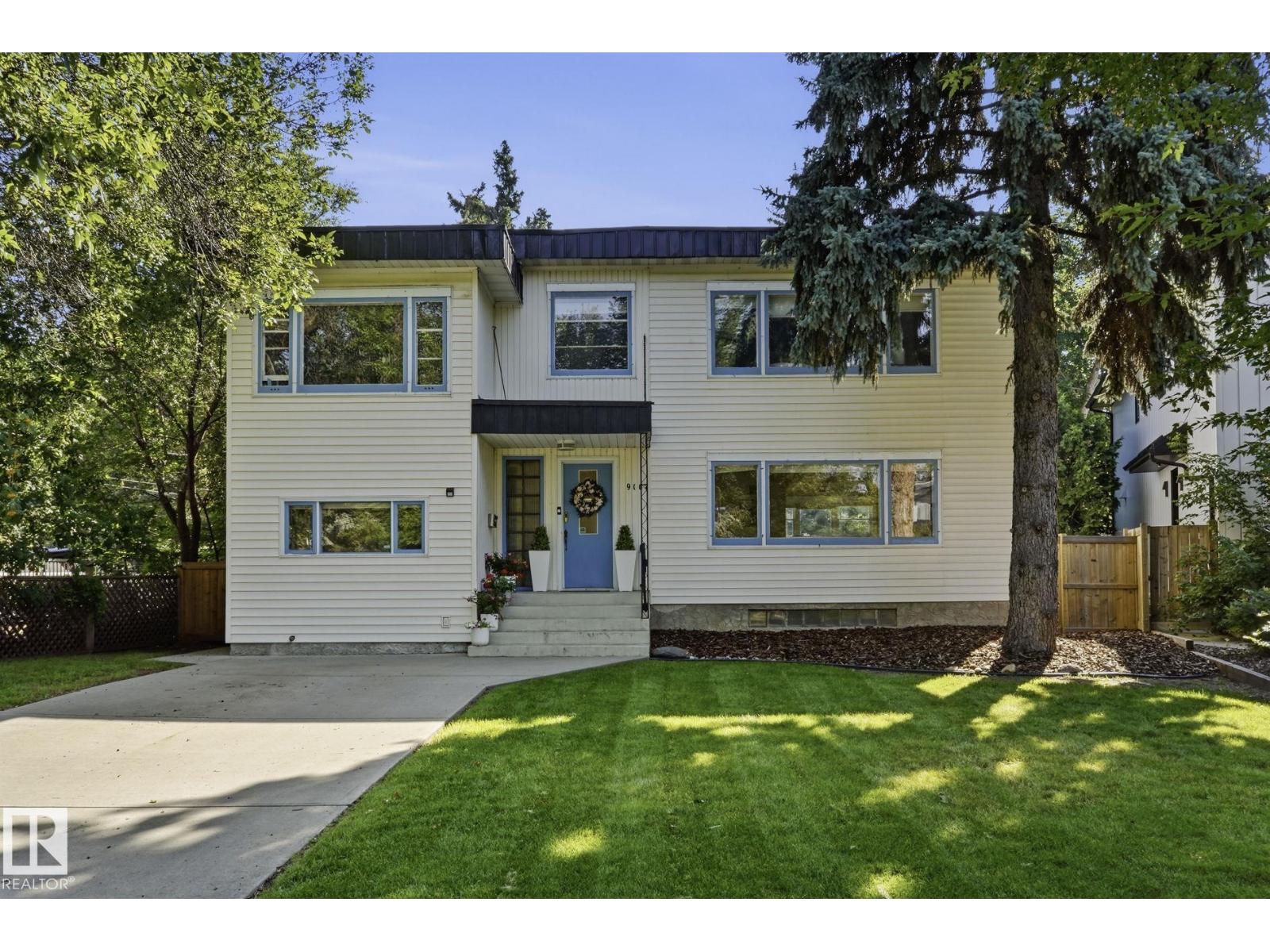 9107 118 ST NW - 3