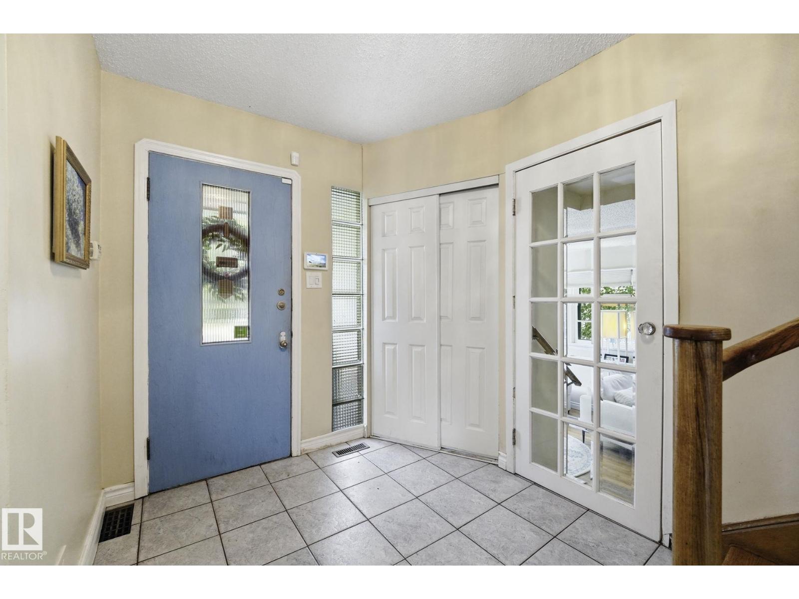 9107 118 ST NW - 7