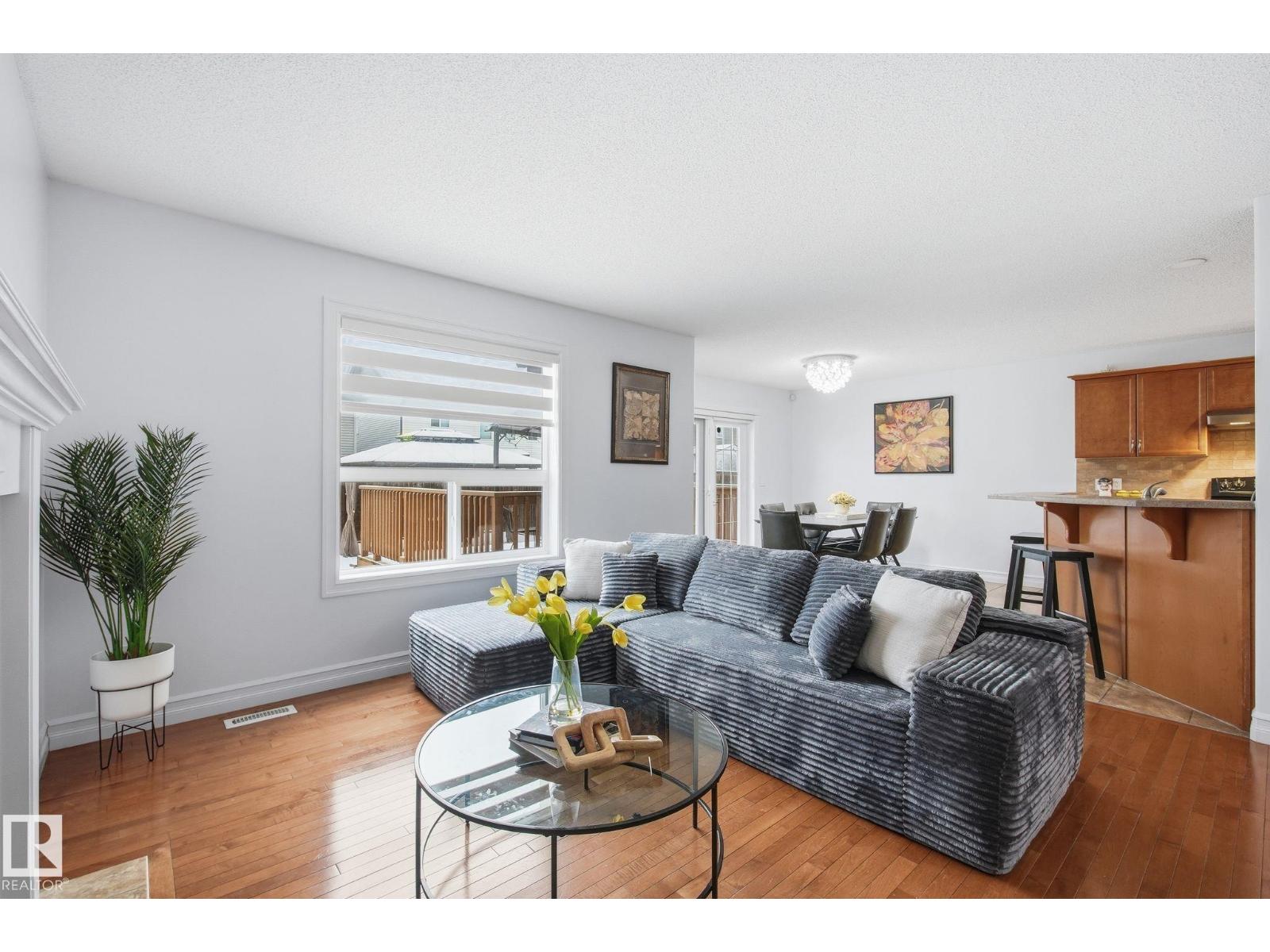3016 24 Ave NW - 1