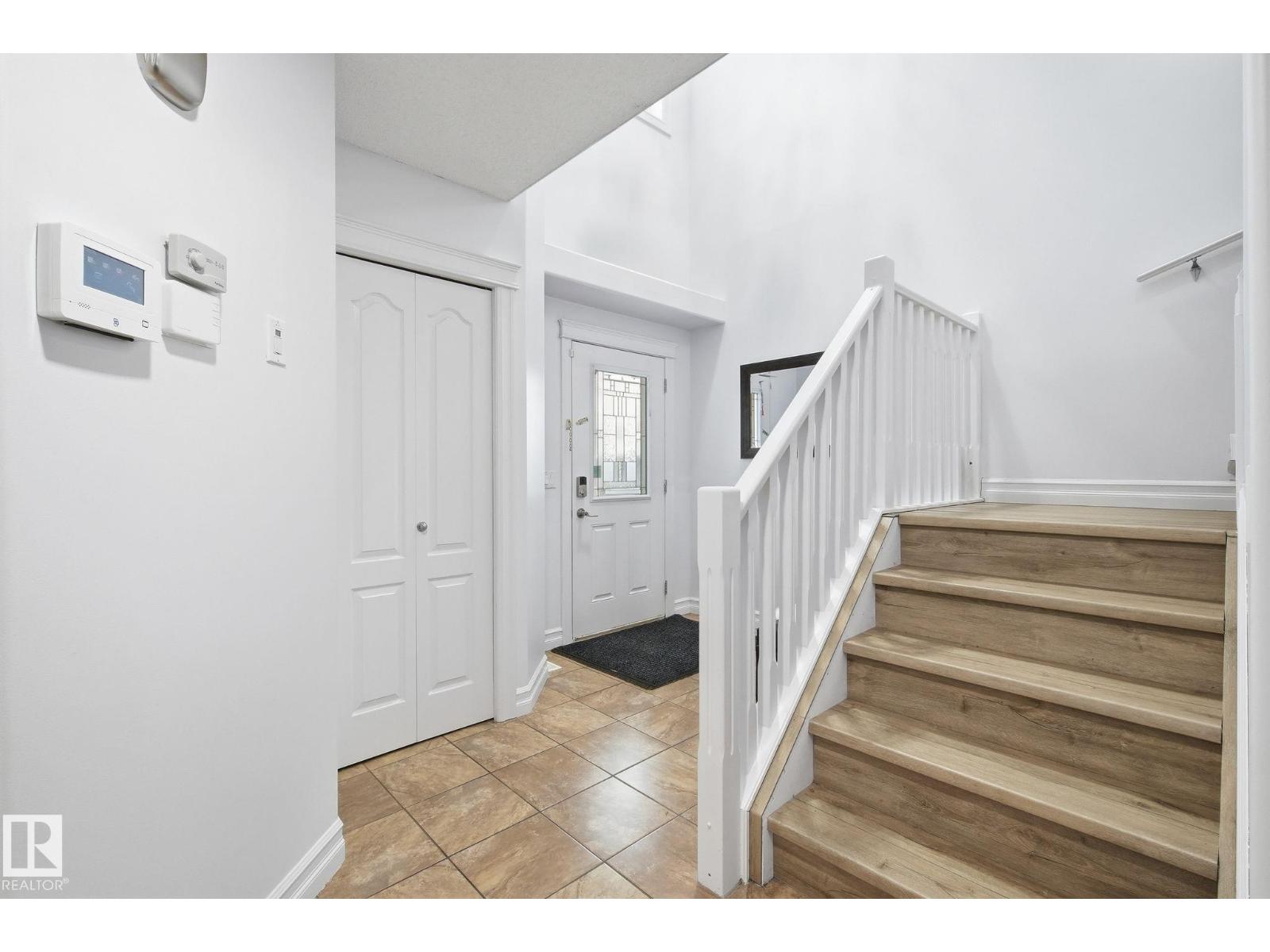 3016 24 Ave NW - 12