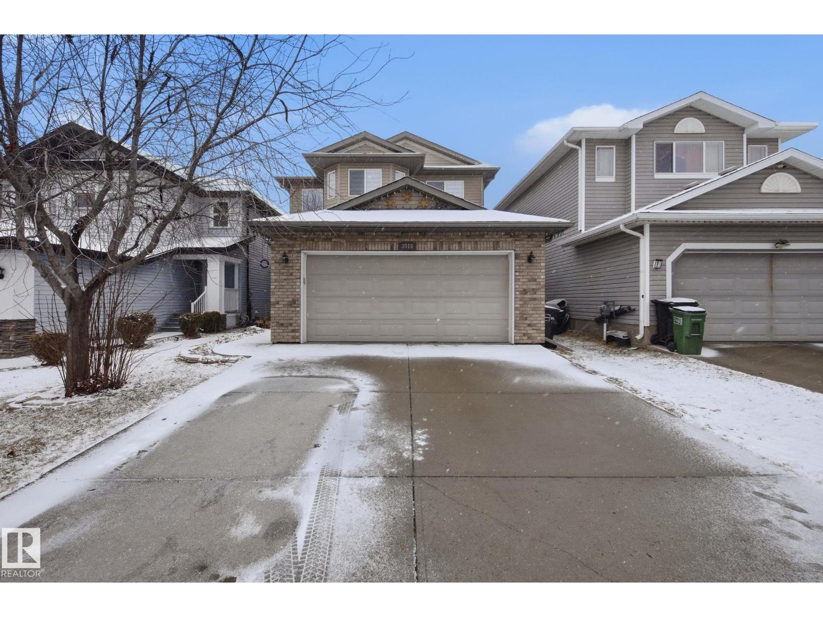 3016 24 Ave NW - 3