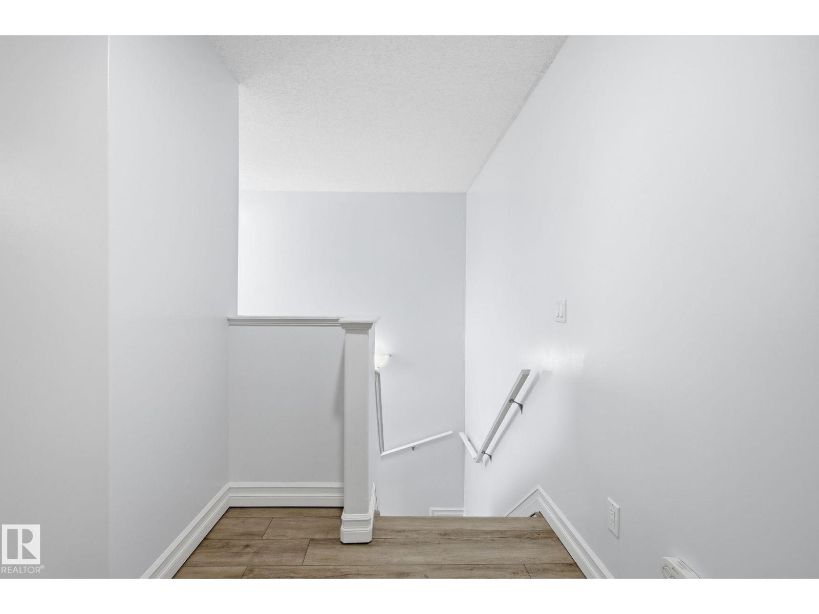 3016 24 Avenue NW - Photo 32