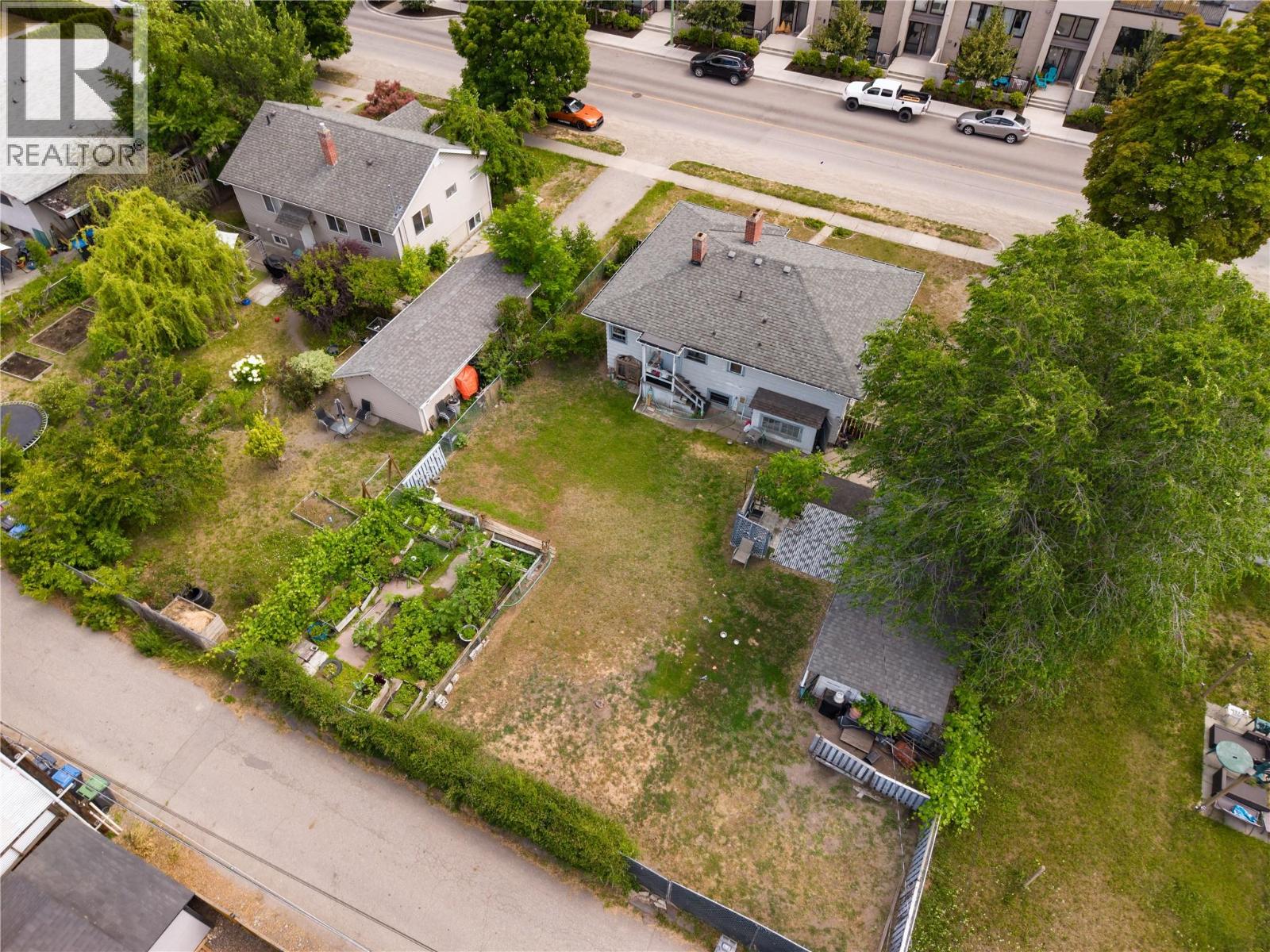 816 Leon Avenue - 13