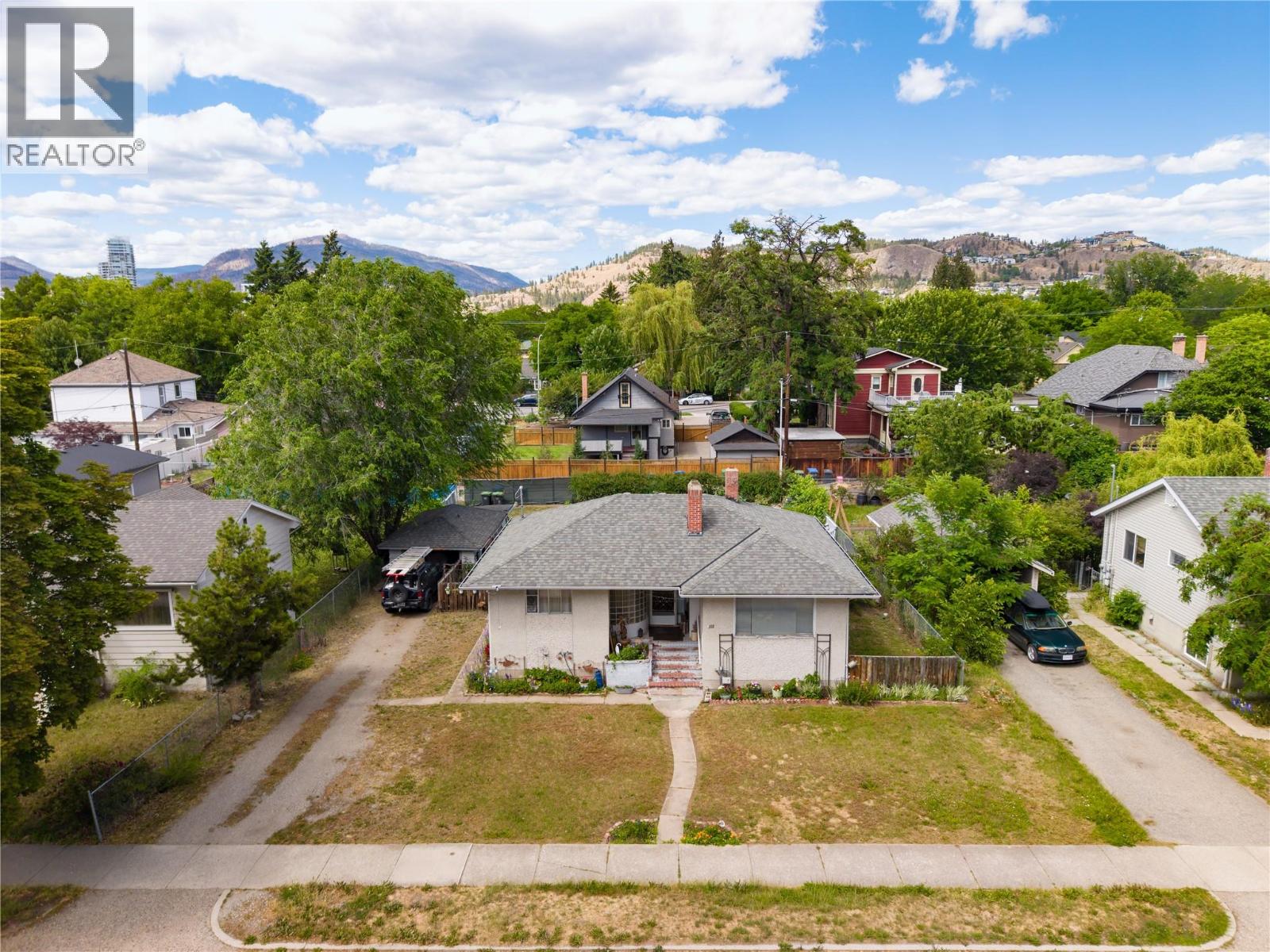 816 Leon Avenue - 10