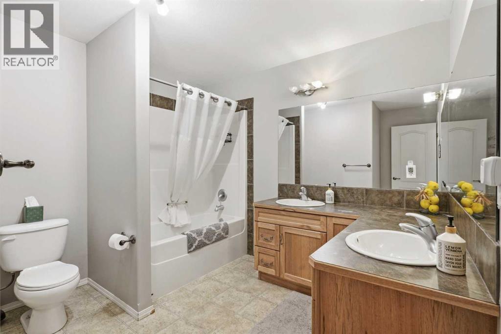 926 Ramage Crescent - Image 28