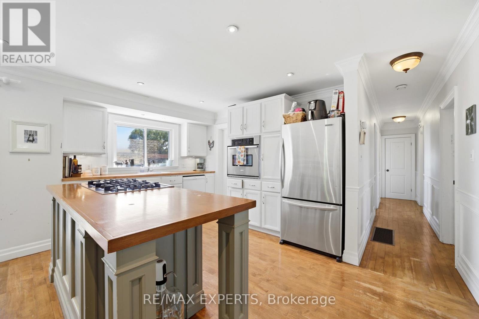 2724 8 SIDE ROAD - 14