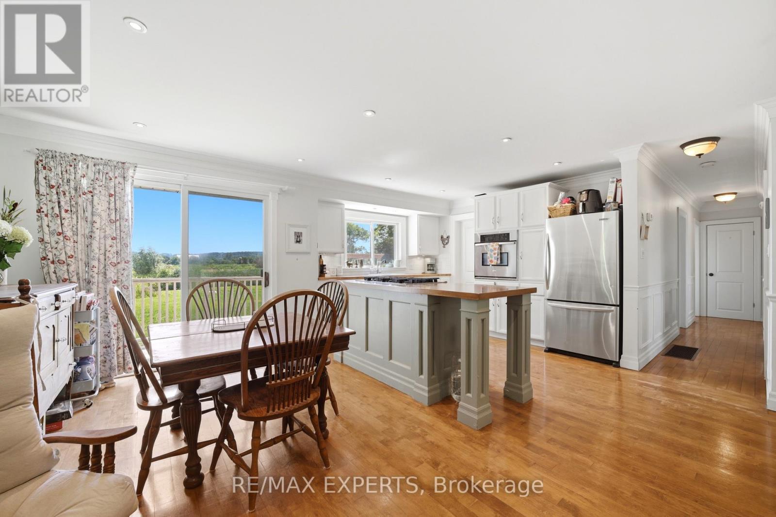 2724 8 SIDE ROAD - 20