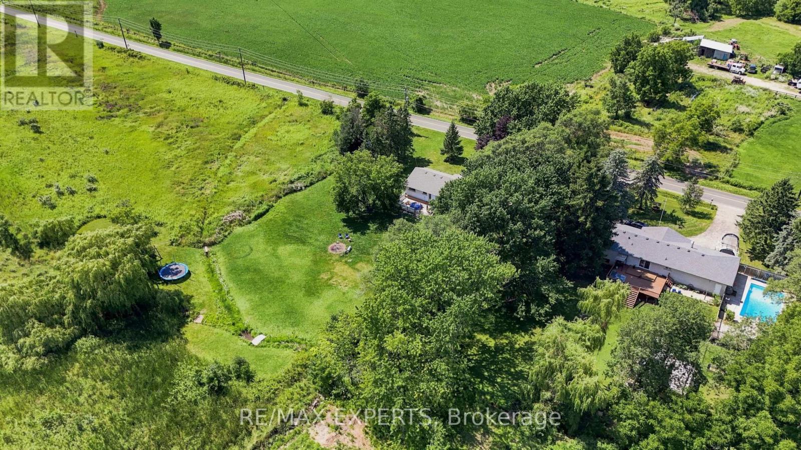 2724 8 SIDE ROAD - 35