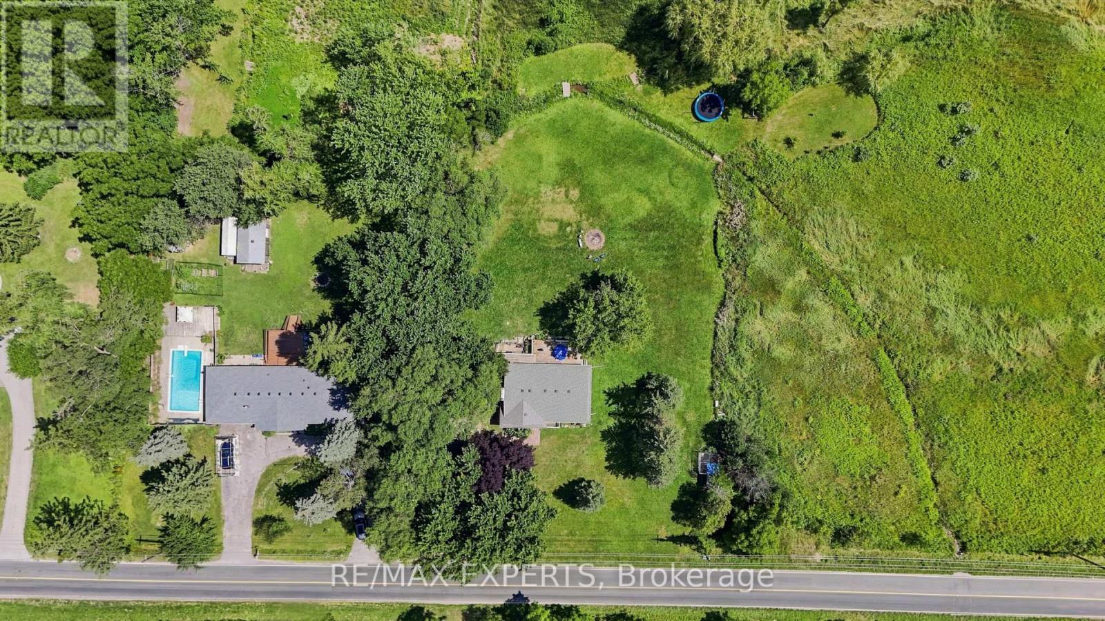 2724 8 SIDE ROAD - 38