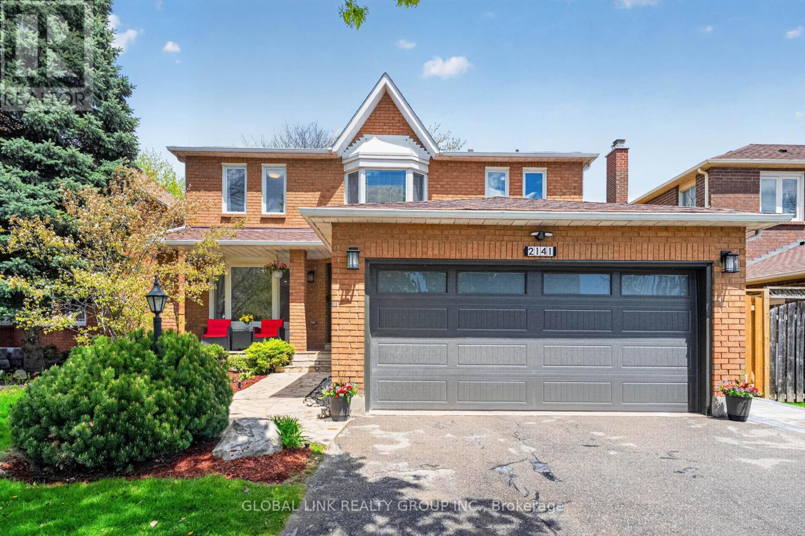 Photo of Upper 2141 Galena Crescent