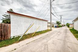 60 Code Street, Winnipeg, MB R2R1A1 Photo 45