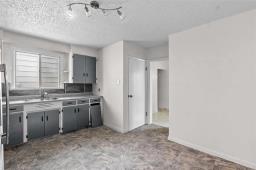 167 Hespeler Avenue, Winnipeg, MB R2L0L5 Photo 11