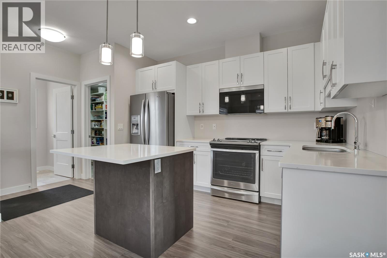 #643 Evergreen BOULEVARD - Image 9