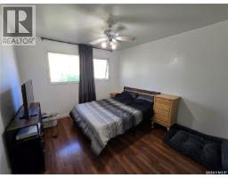 Bedroom - 618 3rd Street Se, Weyburn, SK S4H2E1 Photo 13