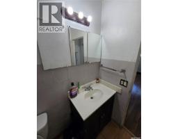 618 3rd Street Se, Weyburn, SK S4H2E1 Photo 18