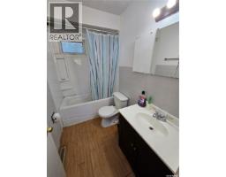 618 3rd Street Se, Weyburn, SK S4H2E1 Photo 19