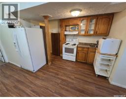 618 3rd Street Se, Weyburn, SK S4H2E1 Photo 28
