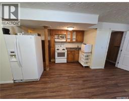 618 3rd Street Se, Weyburn, SK S4H2E1 Photo 30