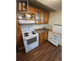 618 3rd Street Se, Weyburn, SK S4H2E1 Photo 31