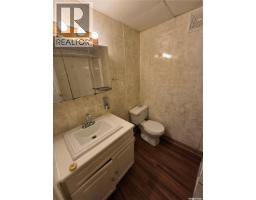 618 3rd Street Se, Weyburn, SK S4H2E1 Photo 36
