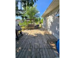 618 3rd Street Se, Weyburn, SK S4H2E1 Photo 41