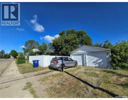 618 3rd Street Se, Weyburn, SK S4H2E1 Photo 45