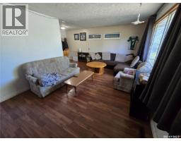 Bedroom - 618 3rd Street Se, Weyburn, SK S4H2E1 Photo 6