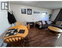 Bedroom - 618 3rd Street Se, Weyburn, SK S4H2E1 Photo 8