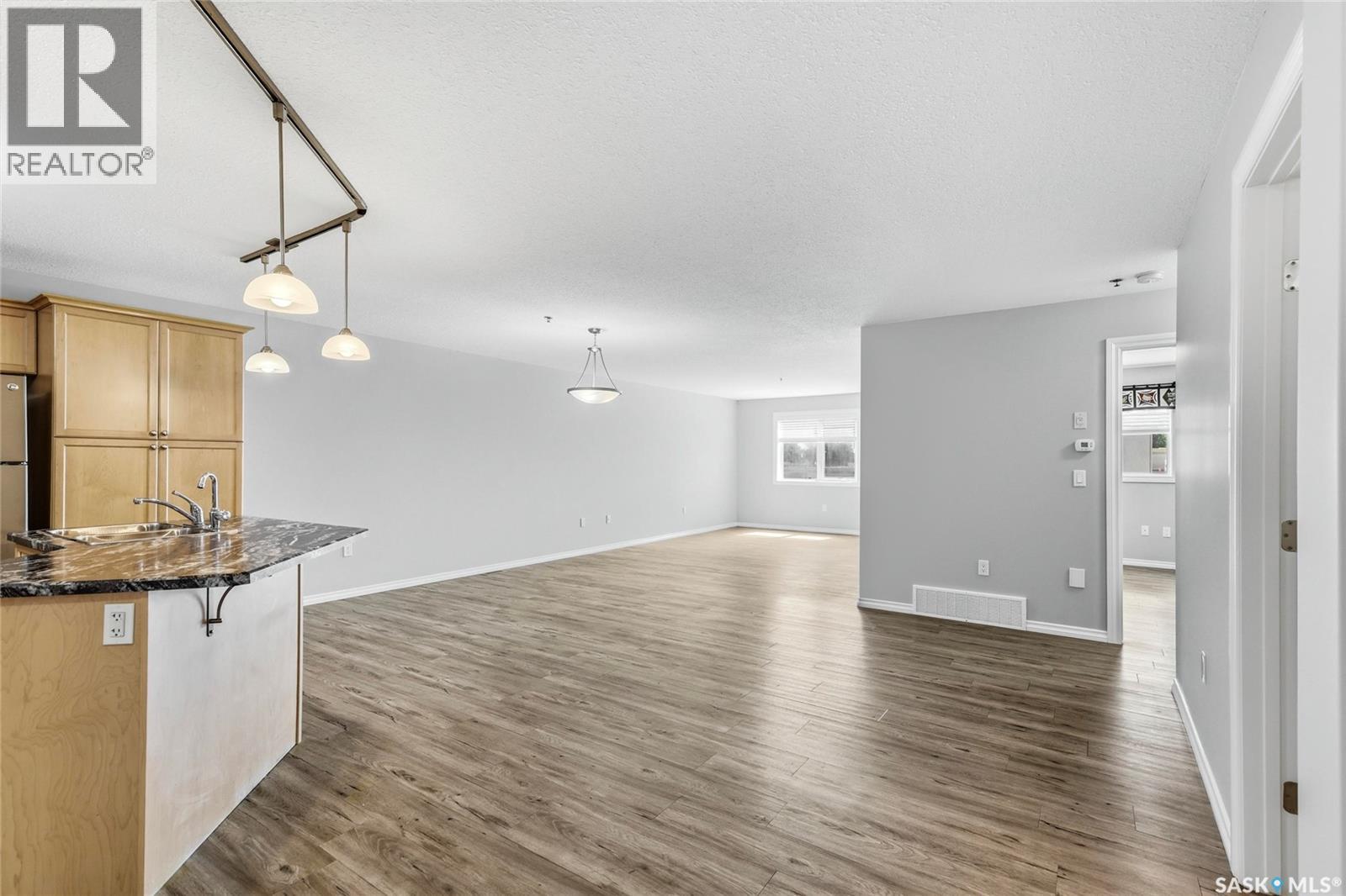 #106 6345 Rochdale BOULEVARD - 5