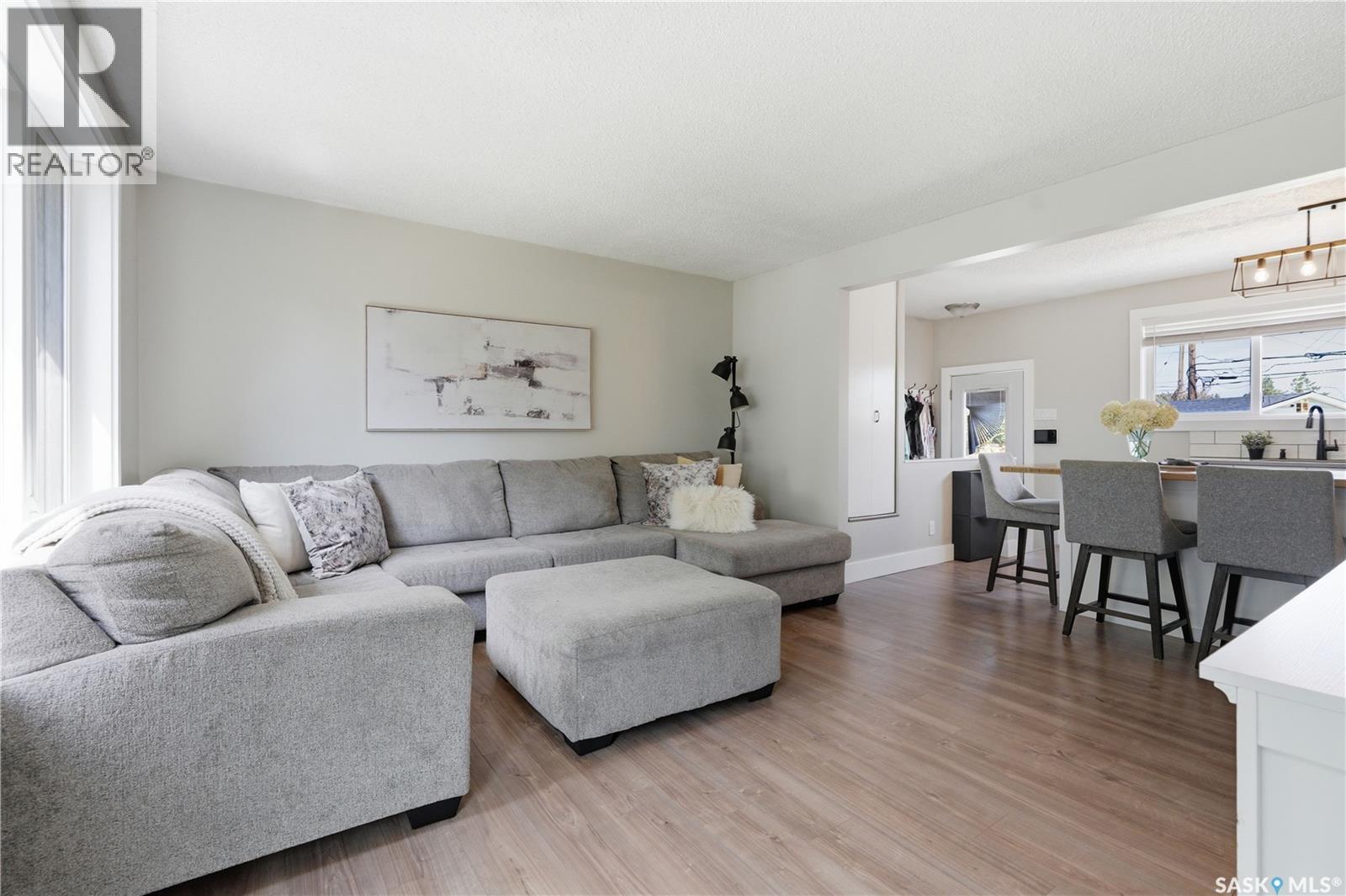 122 Montreal AVENUE S, Saskatoon — photo 3