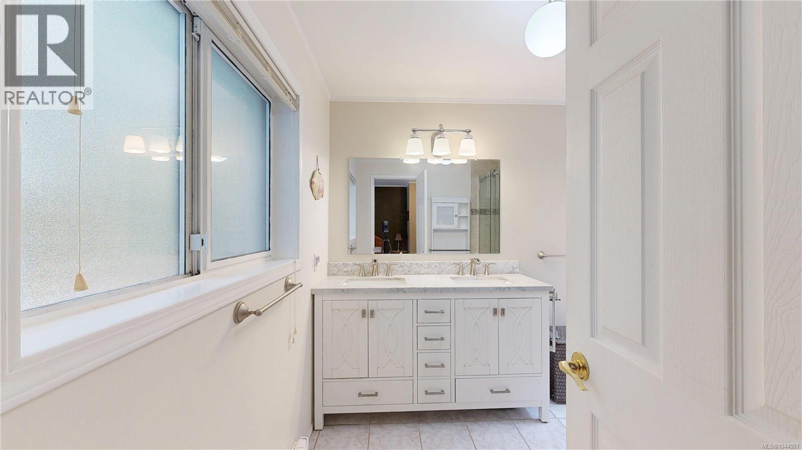 109 Malaspina Dr - Image 32