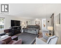 Living room - 2401 Ord Road Unit# 141, Kamloops, BC V2B7V8 Photo 8