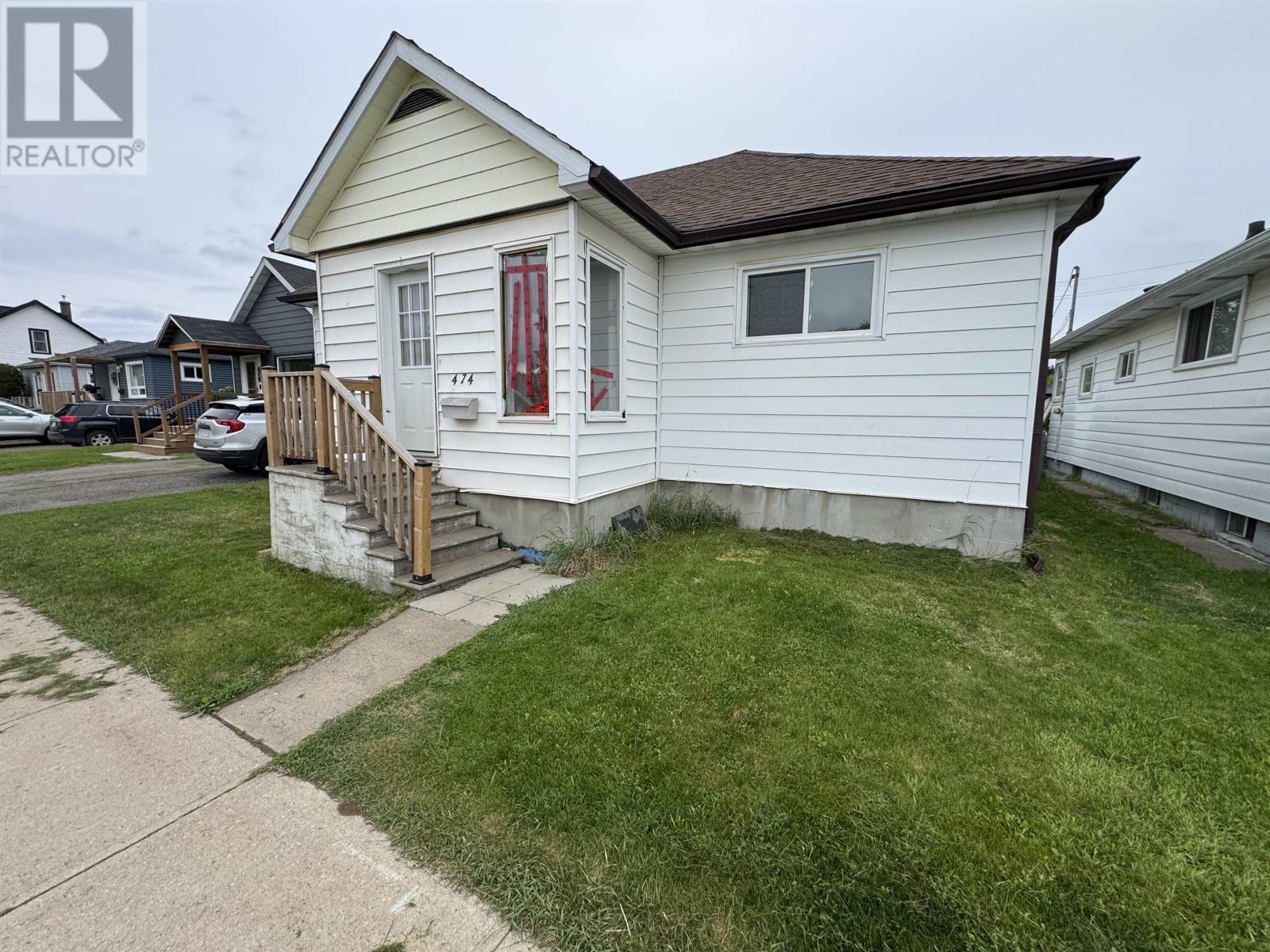 474 Mary St. E.
