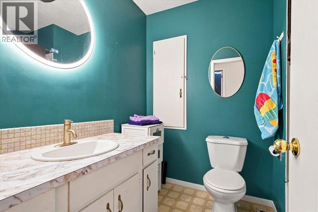 1121 5 Avenue - 15