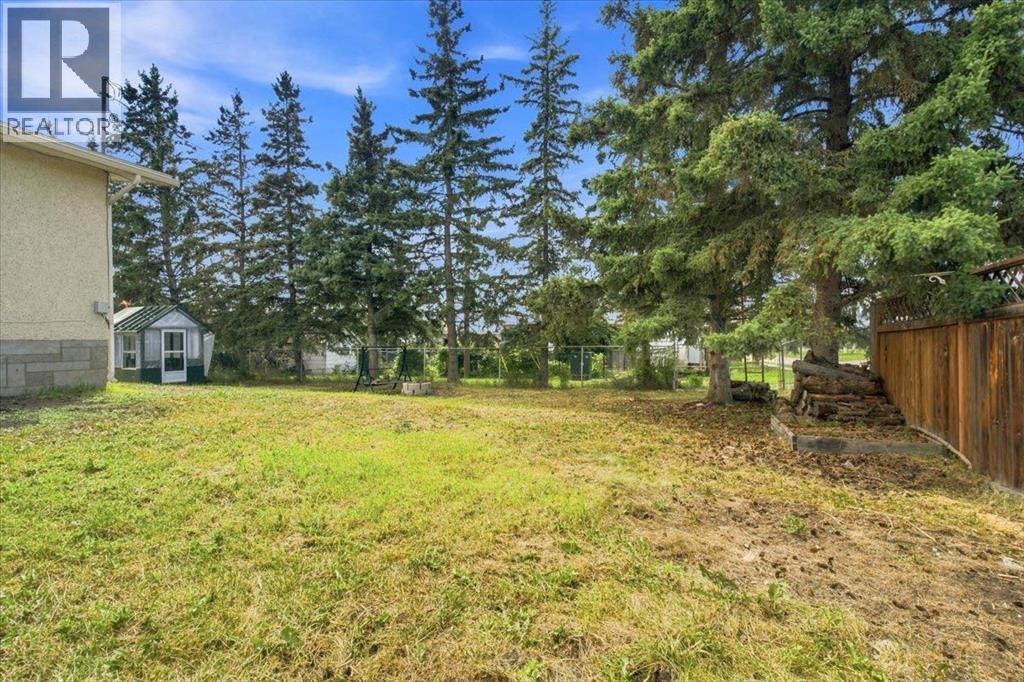 1121 5 Avenue - 23