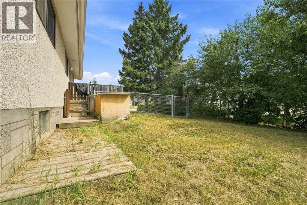 1121 5 Avenue - 25