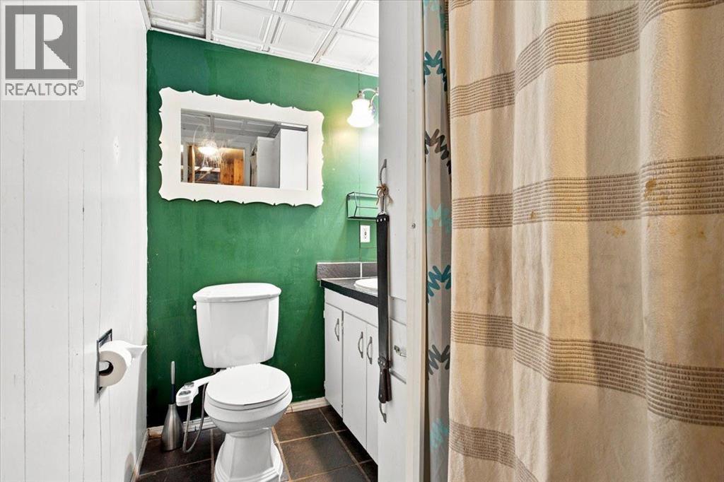 1121 5 Avenue - 22